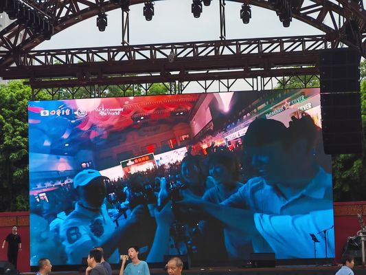 3.076mm IP65 등급 딥 컬러 스펙트럼 LED 디스플레이