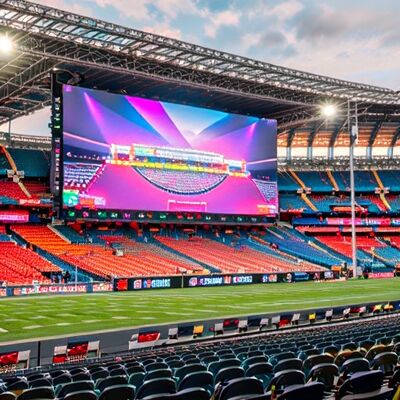 높은 밝기 4000-5500cd/m2 야외 LED 디스플레이 스크린 960X960MM 캐비닛 크기와 IP65 방수 등급