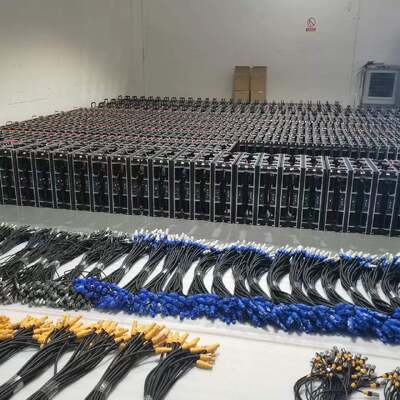 옥외 LED 디스플레이 스크린 P2.976 픽셀 피치 IP65 방수 3840Hz 주사율 렌탈 LED 비디오 월